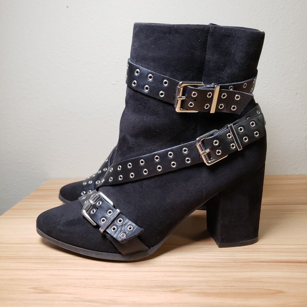 Lane Bryant Women's 8 Black Faux Suede‎ Heeled Bootie Buckle Strap Grunge Biker